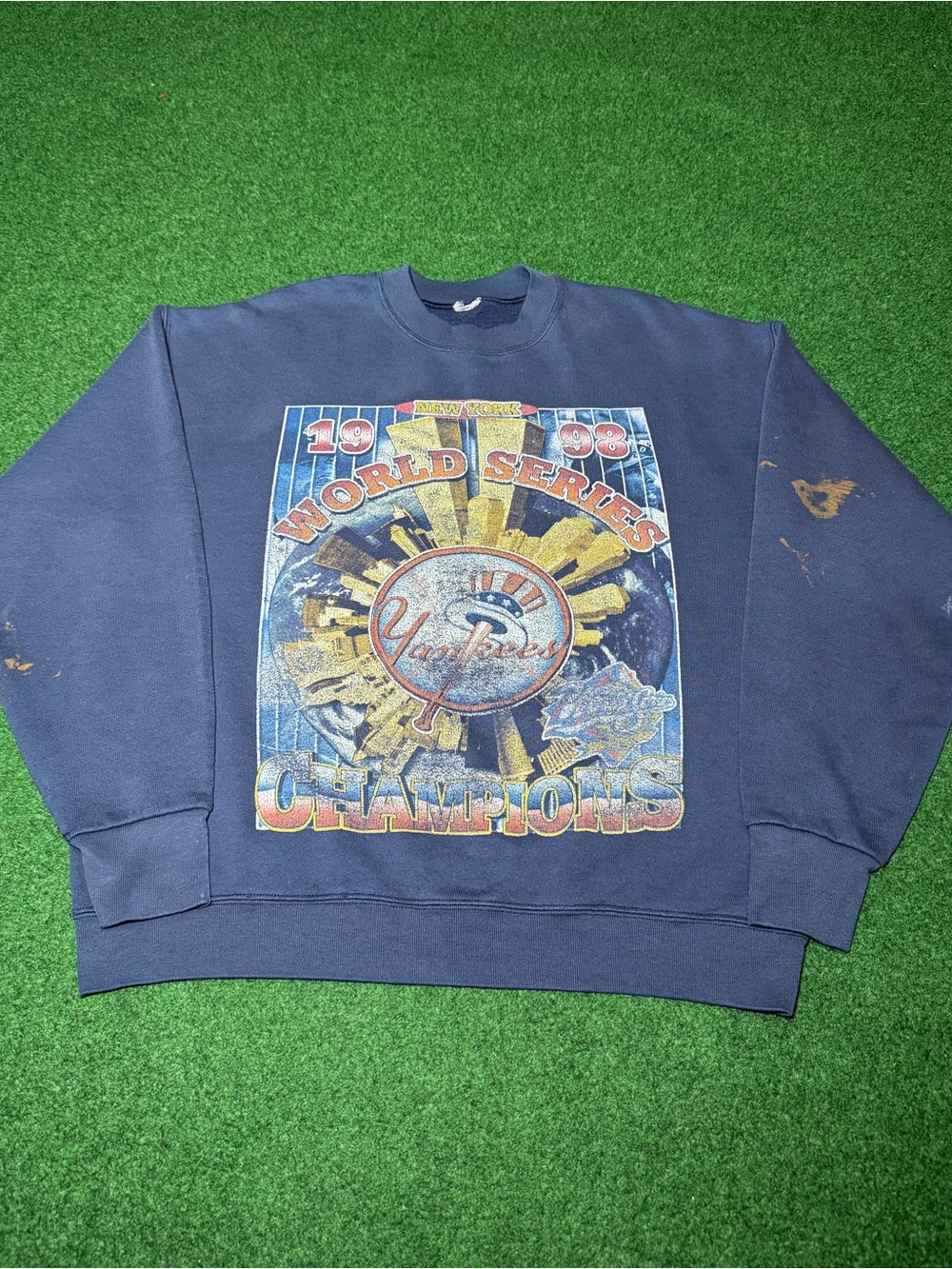 Vintage 90s New York Yankees Rap Tee Style Crewneck Sweatshirt, Baseball (XL)
